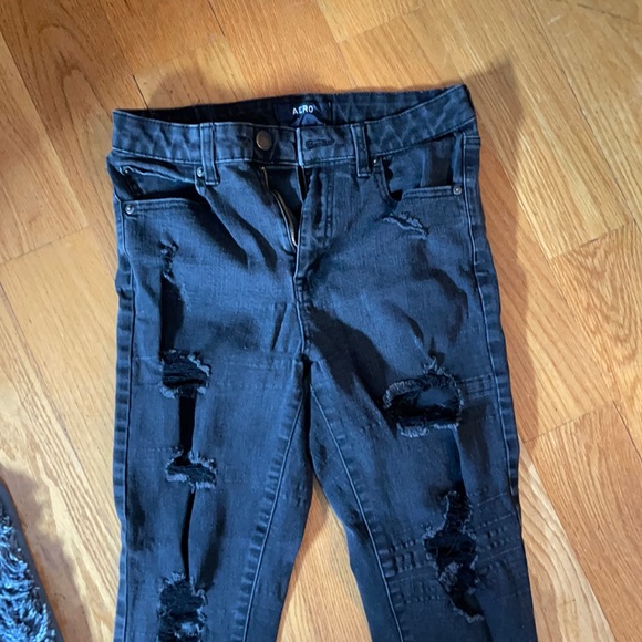 Black ripped skinny jeans - Picture 1 of 2